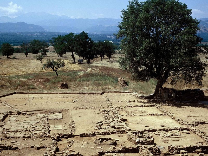 Viggiano, localita' Masseria Nigro: edificio monumentale lucano